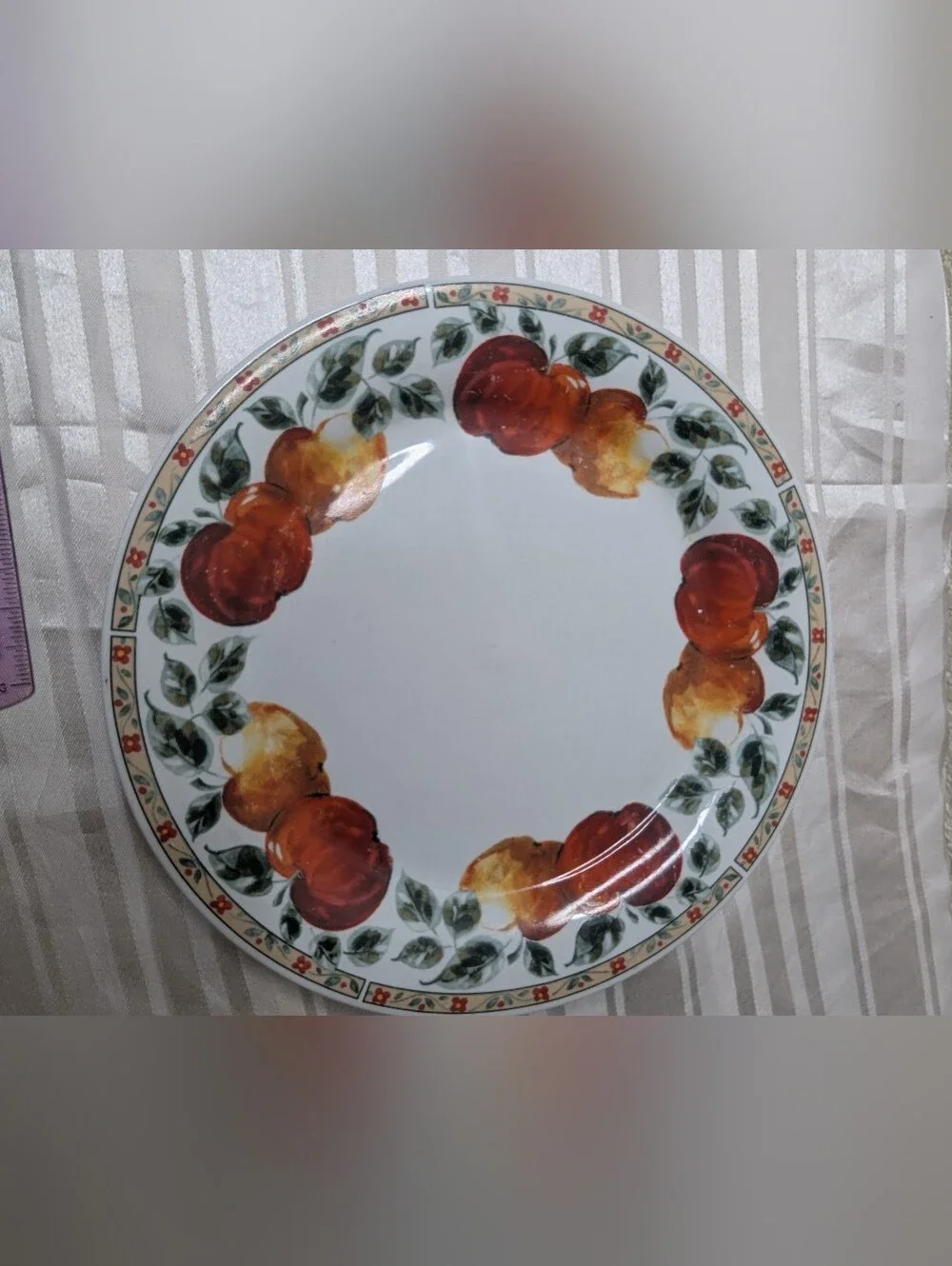 Gibson Apples Plates Dinner Lot of 2 Red Apples, Flowers Green Leaves, Vintage